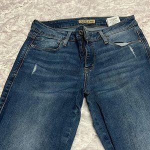 Guess Jeans